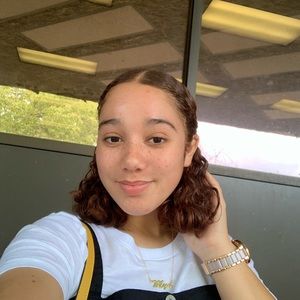 Meet your Posher, Mya